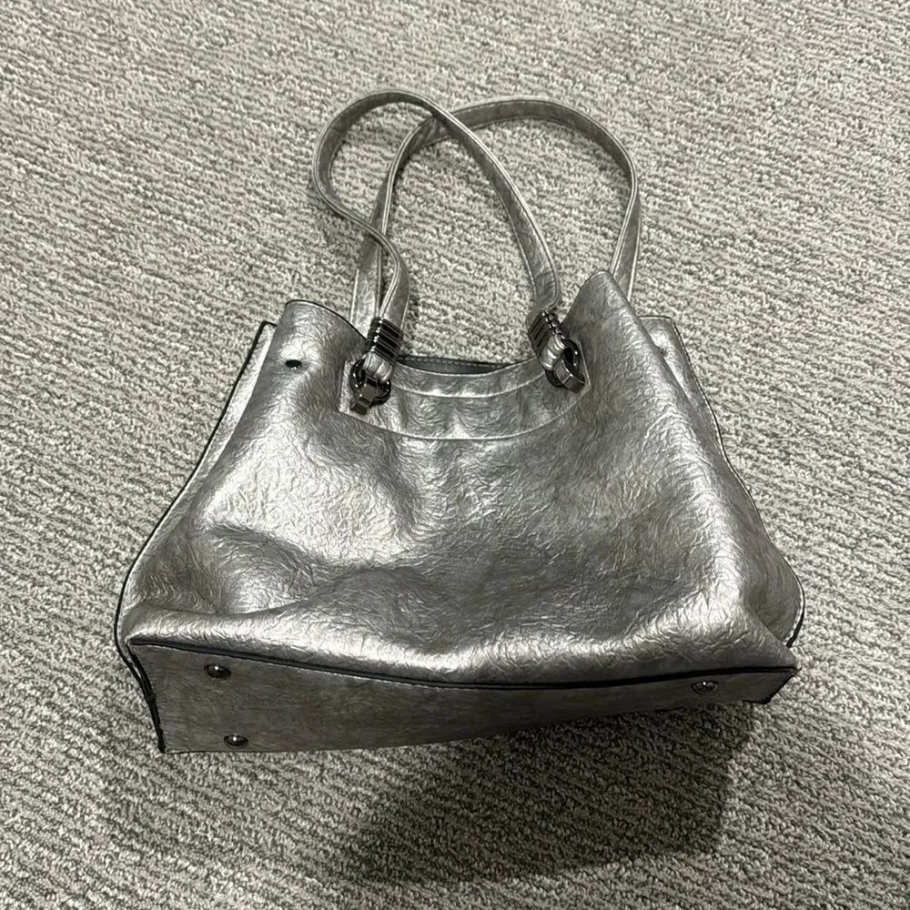 Younne purse